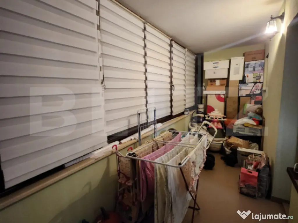 Apartament 3 camere, 2 bai, 2 parcari, 92 mp, zona Florilor 