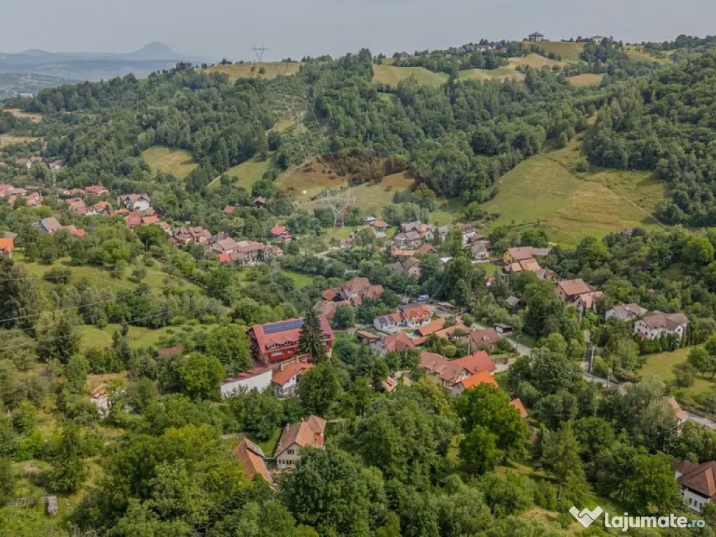 CASA cu 7 camere in inima Branului | Teren 1346mp | COMIS... 