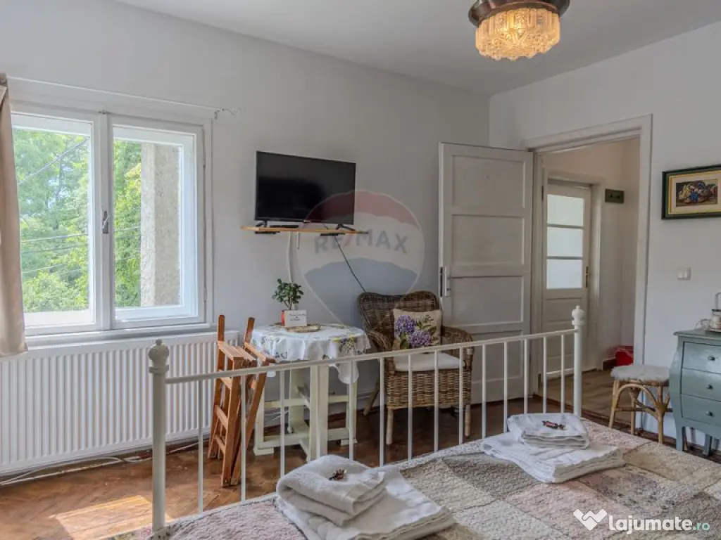 CASA cu 7 camere in inima Branului | Teren 1346mp | COMIS... 