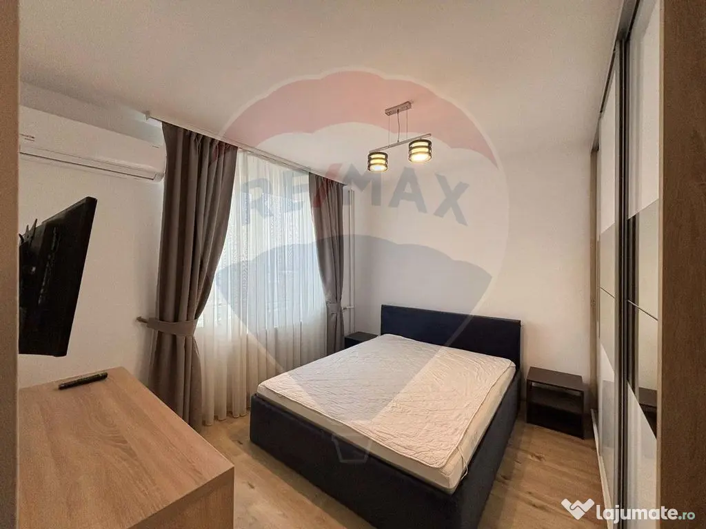 Apartament cu 3 camere de închiriat – Bulevardul Dacia 