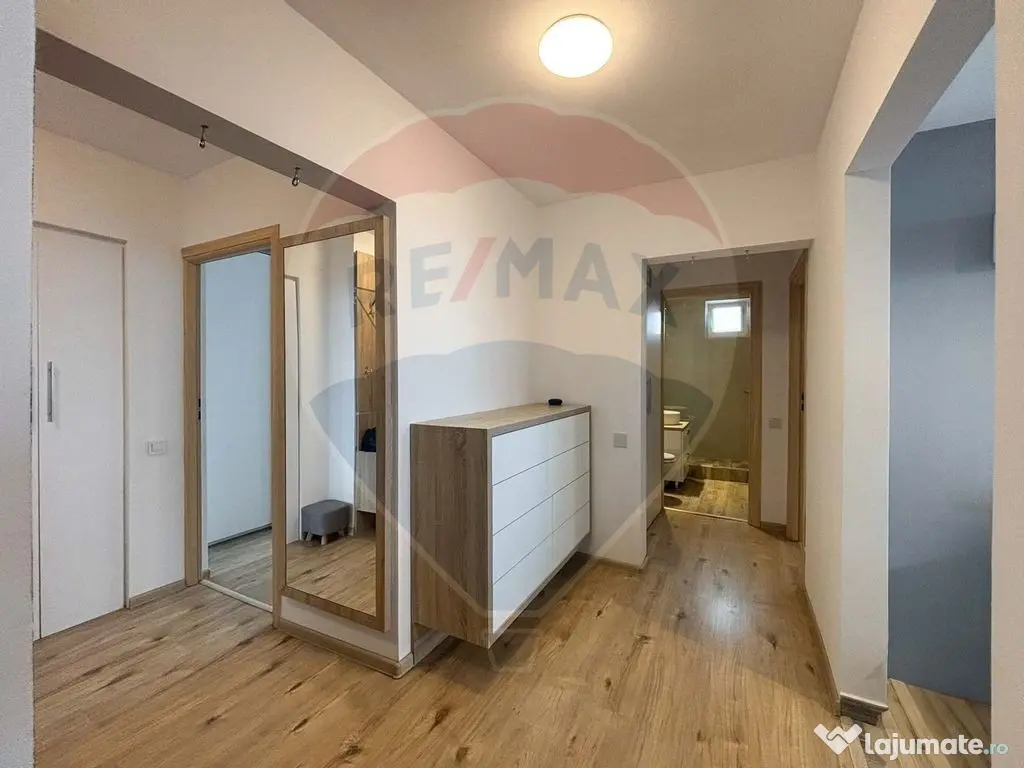 Apartament cu 3 camere de închiriat – Bulevardul Dacia 