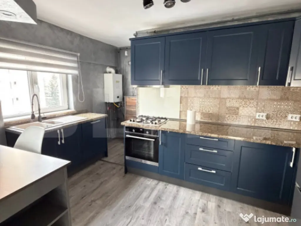 Apartament 3 camere spațios, renovat recent | Centrul Civic