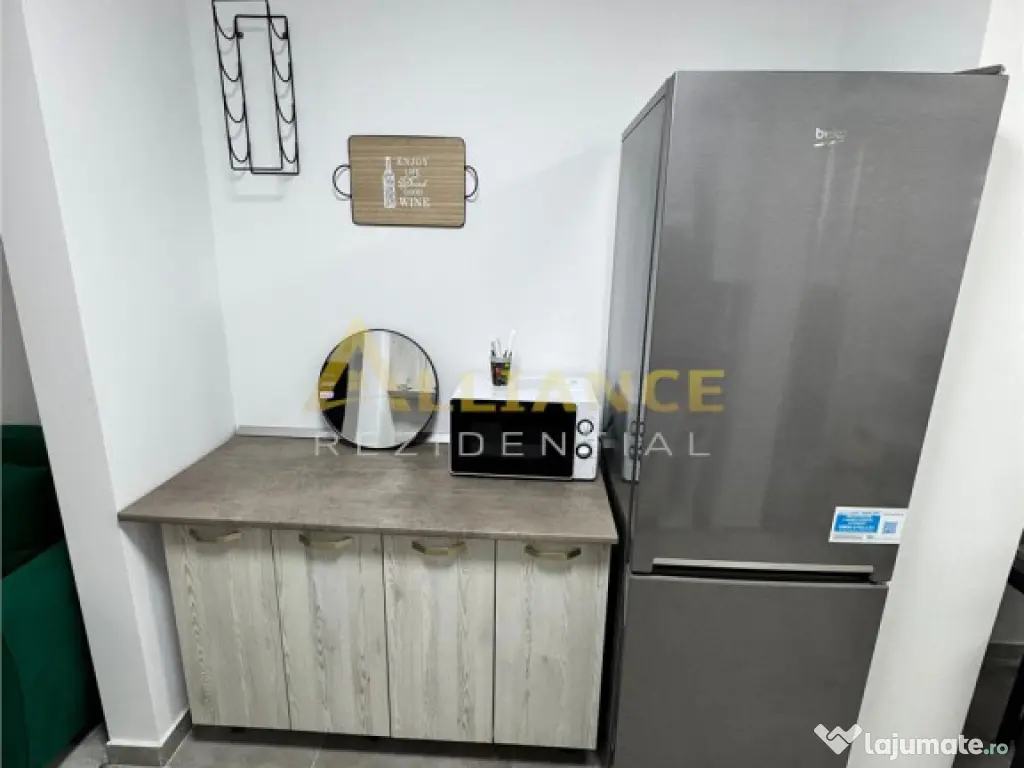 Studio Mobilat Utilat Gata de mutat 