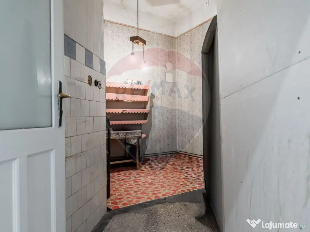 Apartament 4 camere ultracentral de vanzare in Arad 