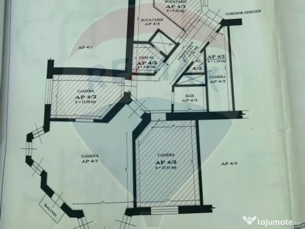 Apartament 4 camere ultracentral de vanzare in Arad 