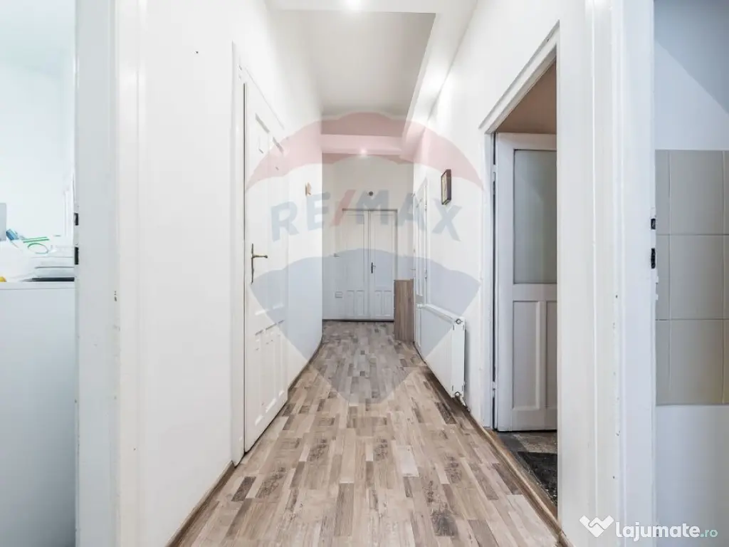 Apartament 4 camere ultracentral de vanzare in Arad 