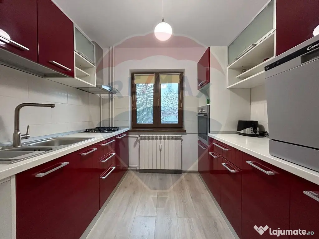 Apartament cu 2 camere de închiriat în zona 1 Mai 