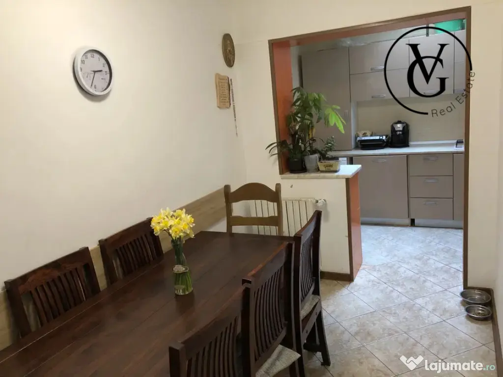 Apartament 4 camere | Curte privata | Loc parcare 