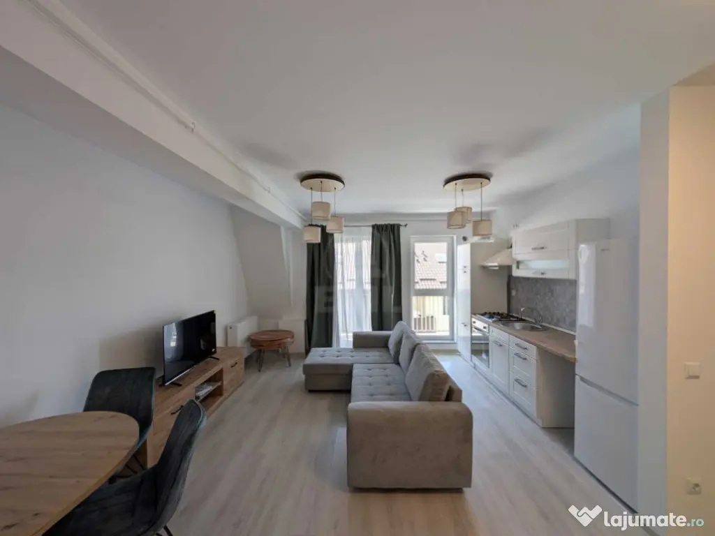 APARTAMENT 3 CAMERE ZONA PORII