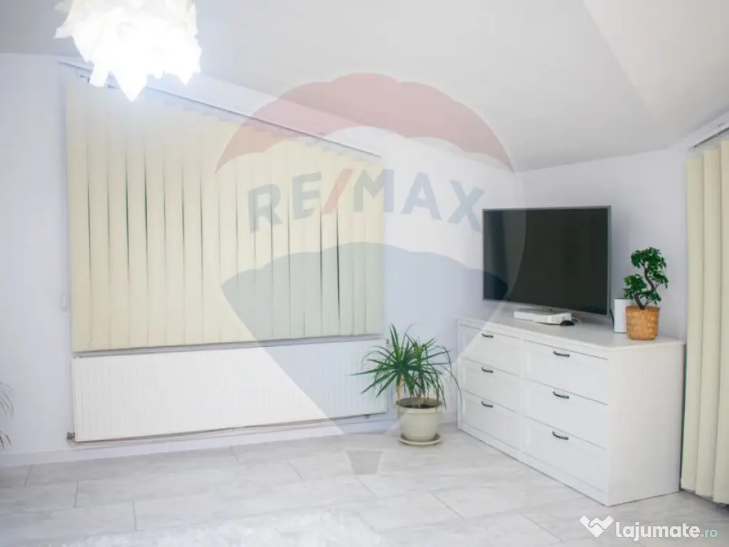 Casă / Vilă cu 5 camere de vânzare