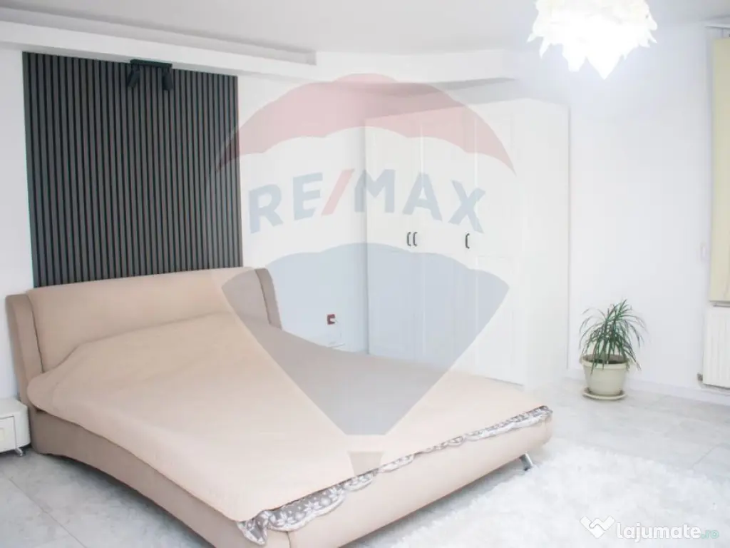 Casă / Vilă cu 5 camere de vânzare