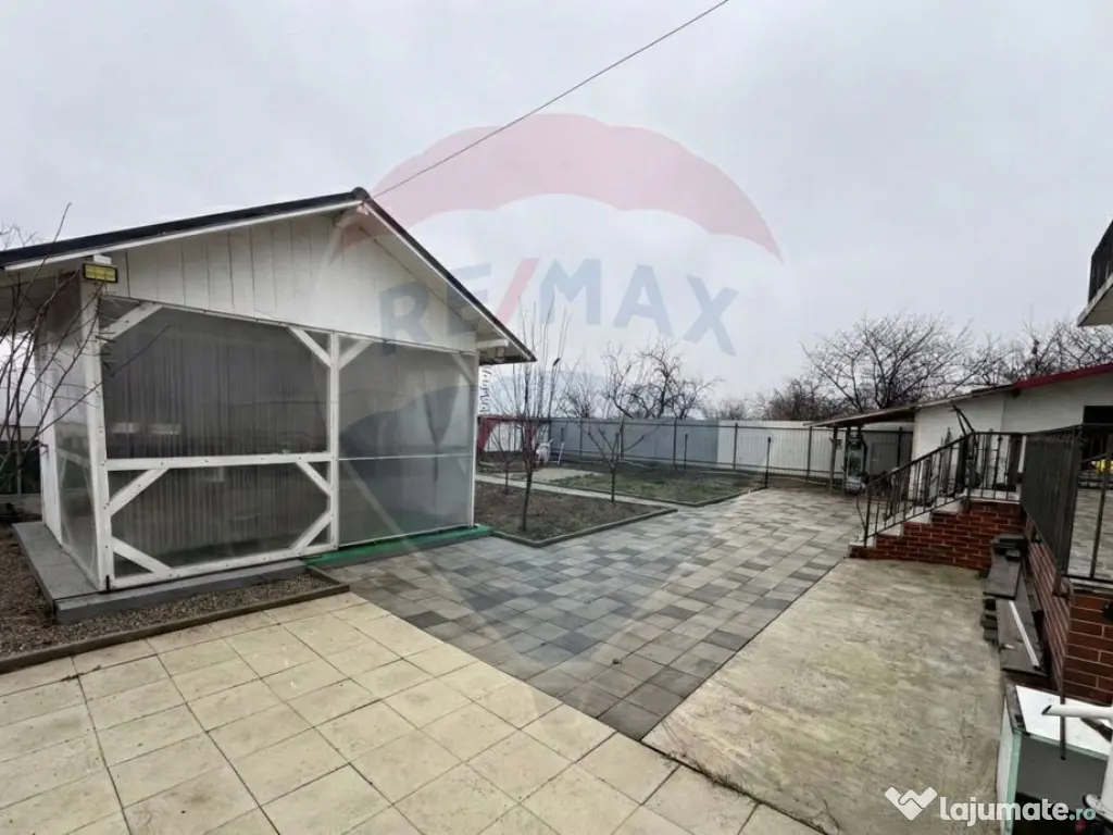Casă / Vilă cu 5 camere de vânzare