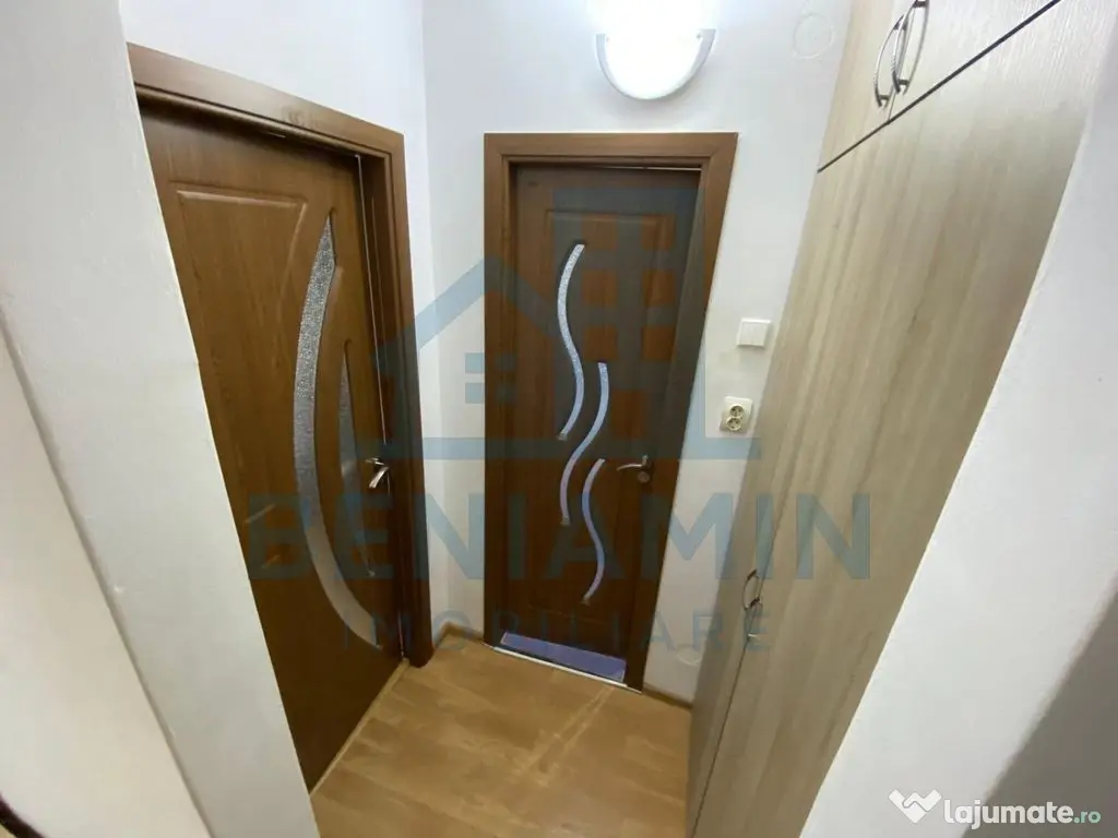 Apartament 3 camere Craiovita, etaj 3, teava de gaze 