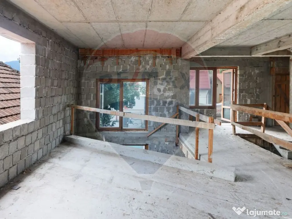 CASA LA ROSU | TOMIS 21 | 325MP | 346MP CURTE | 470 TEREN... 