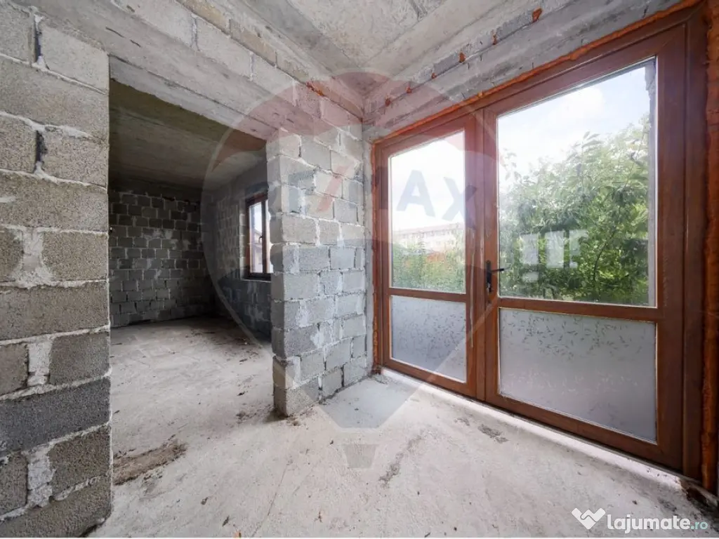 CASA LA ROSU | TOMIS 21 | 325MP | 346MP CURTE | 470 TEREN... 