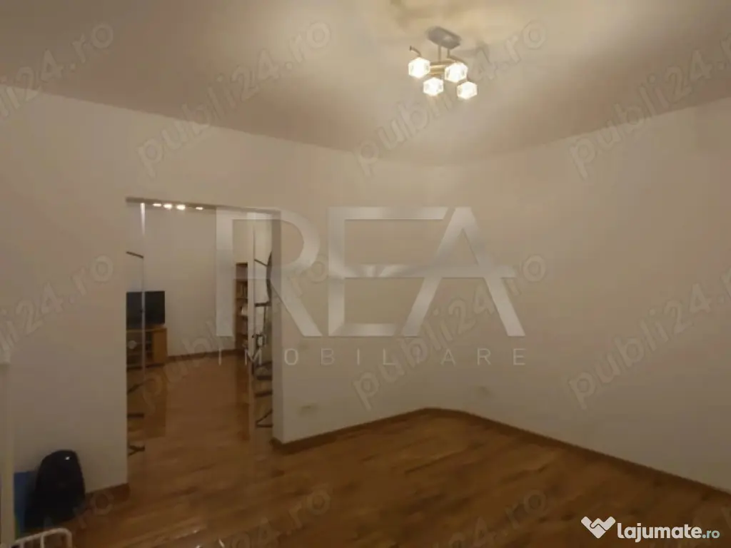 Doua case 6 camere, zona Dorobanti, pret negociabil.