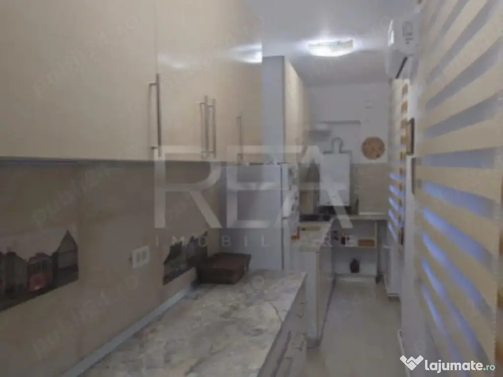 Doua case 6 camere, zona Dorobanti, pret negociabil.