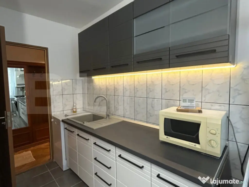 Apartament 4 camere, 80 mp, zona Tudor