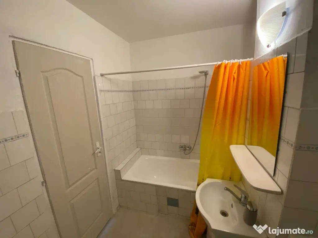 Apartament 2 camere zona Judetean , Zizinului,122000 Euro 