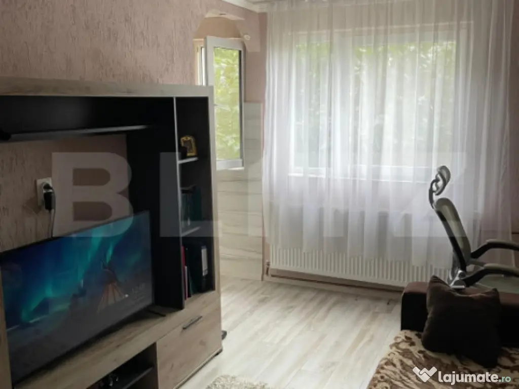 Garsoniera de vanzare, 20 mp, zona Velenta