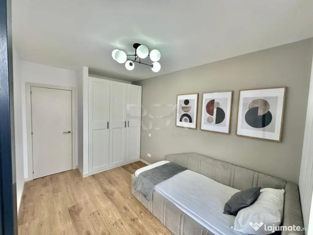 3 camere Hercesa Stellaris 