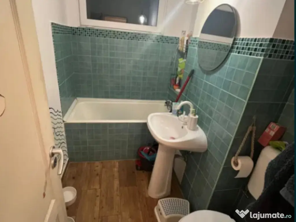 Apartament 2 camere, semidecomandat - zona Astra