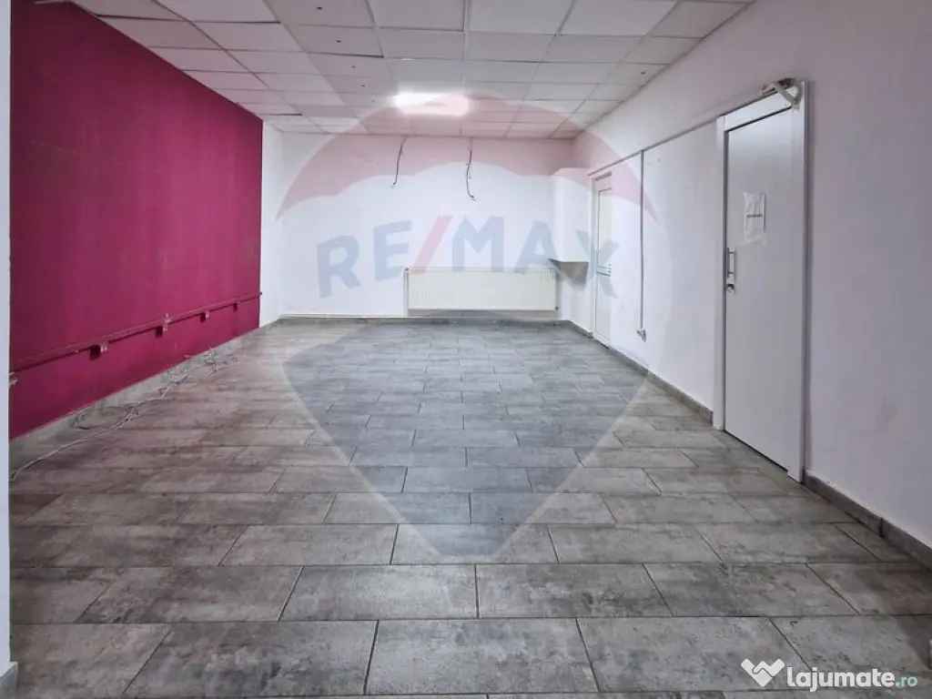 Spațiu comercial de 140mp de vânzare în zona Prelungir... 