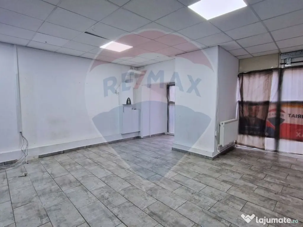 Spațiu comercial de 140mp de vânzare în zona Prelungir... 