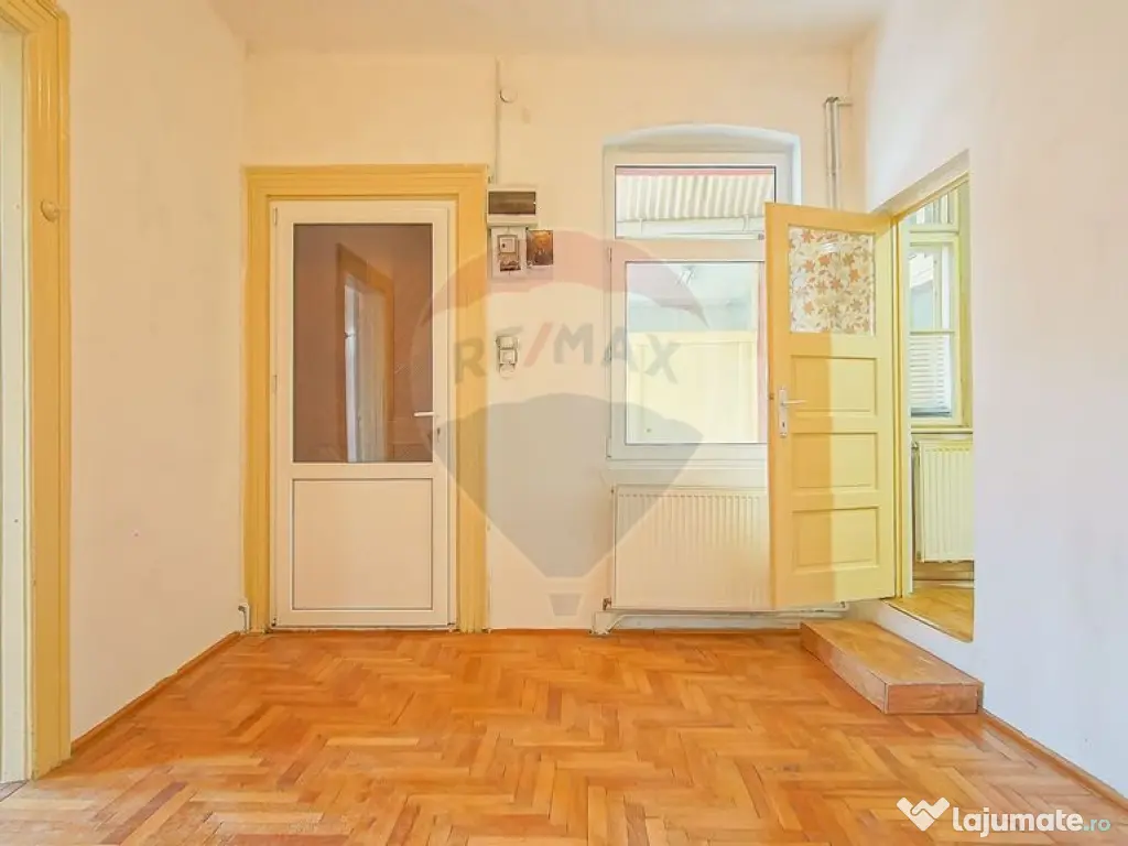 Casa de renovat de vanzare, Str. Dealu Cetatii, Comision 0%