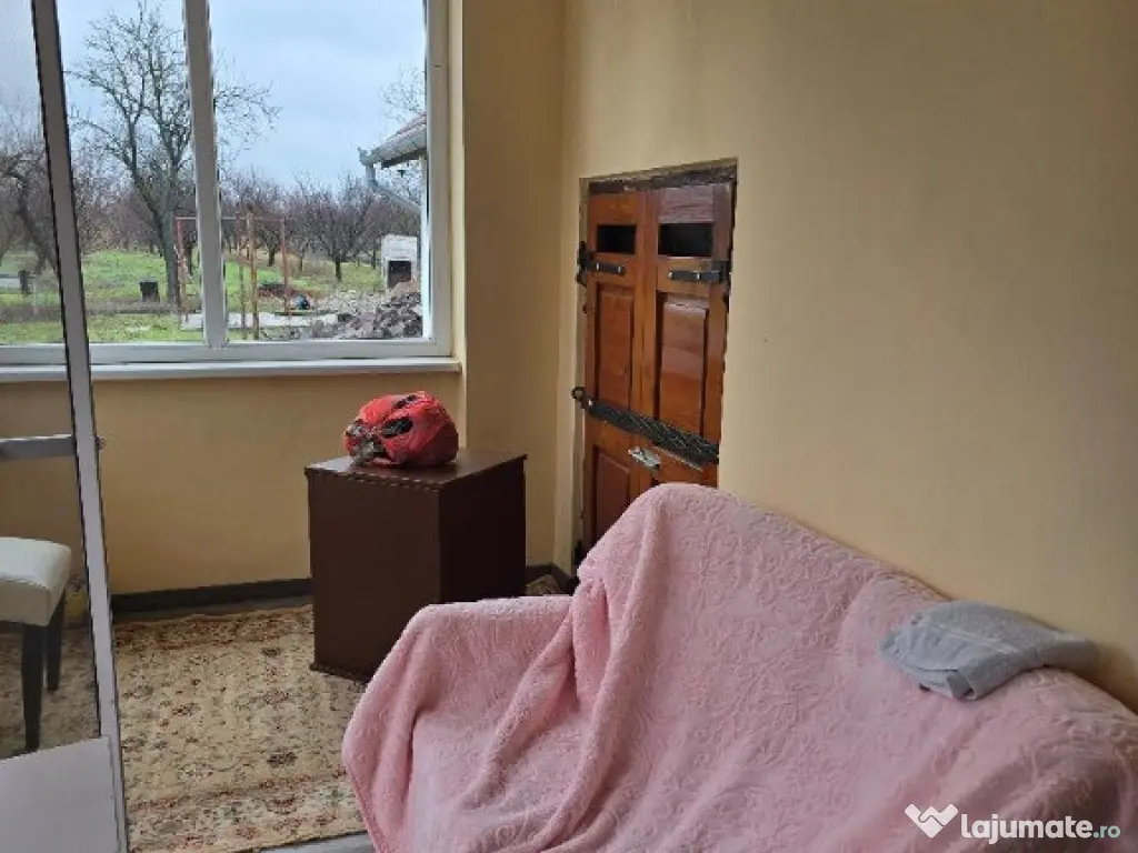 Casa plus anexa parter, Tamaseu central, gaz, sosea , ter 3040 mp 