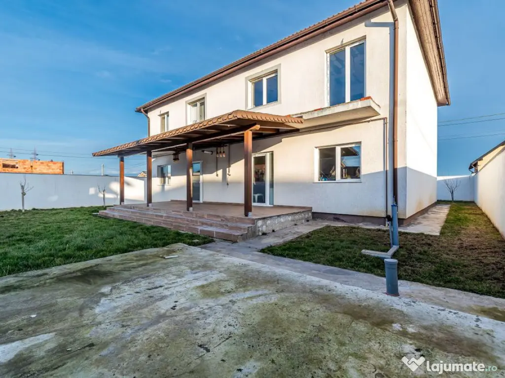 Doua case de vanzare la pret de una in Vladimirescu carti... 