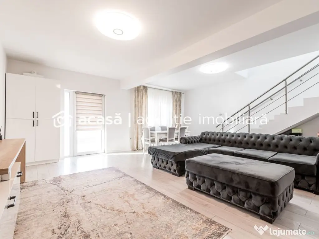 Doua case de vanzare la pret de una in Vladimirescu carti... 