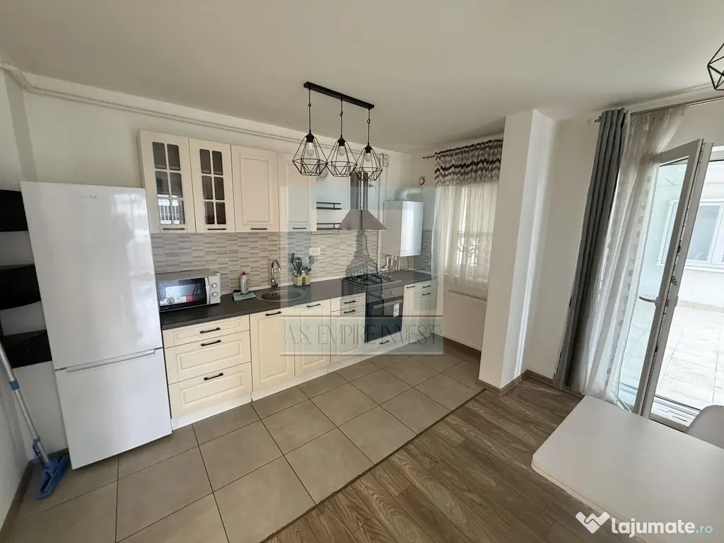 Apartament 2 camere, parcare,boxa,terasa 16 mp-zona Tract...