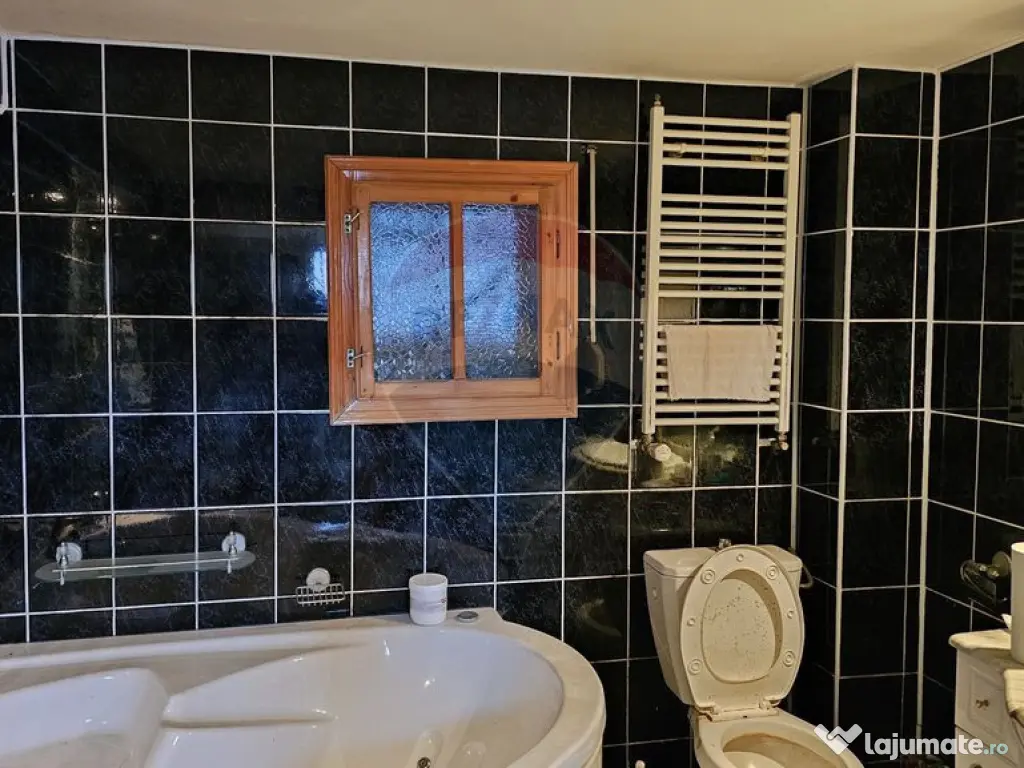 Casă / Vilă cu 6 camere, Gura Humorului, Suceava 