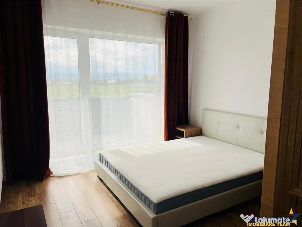 Decomandata,bloc nou,terasa,loc parcare, aria Coresi,Tractor 