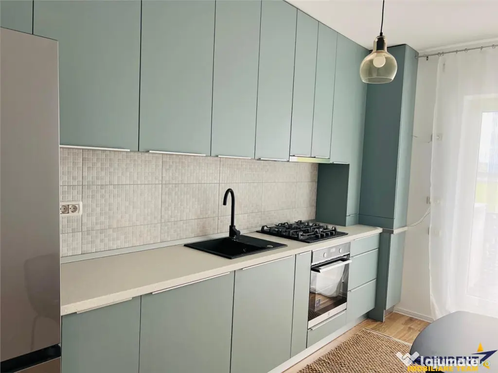 Decomandata,bloc nou,terasa,loc parcare, aria Coresi,Tractor 