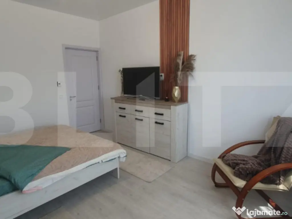 Apartament de 2 camere, Curte, Ac, Centrala, Parcare, Zona M