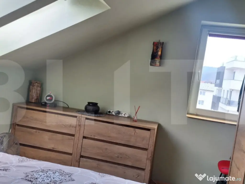 Apartament cu 2 cam, 58 mp, etaj 4, mansarda, cu parcare ,in