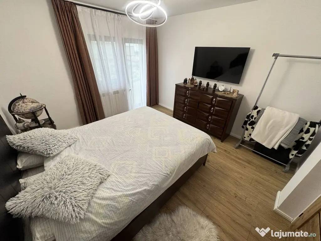 Casă / Vilă deosebită zona Medeea – oportunitate exc...