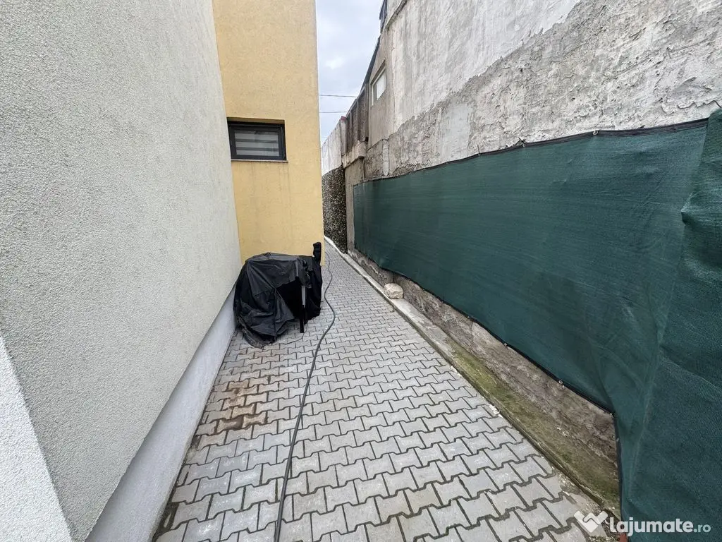 Casă / Vilă deosebită zona Medeea – oportunitate exc...