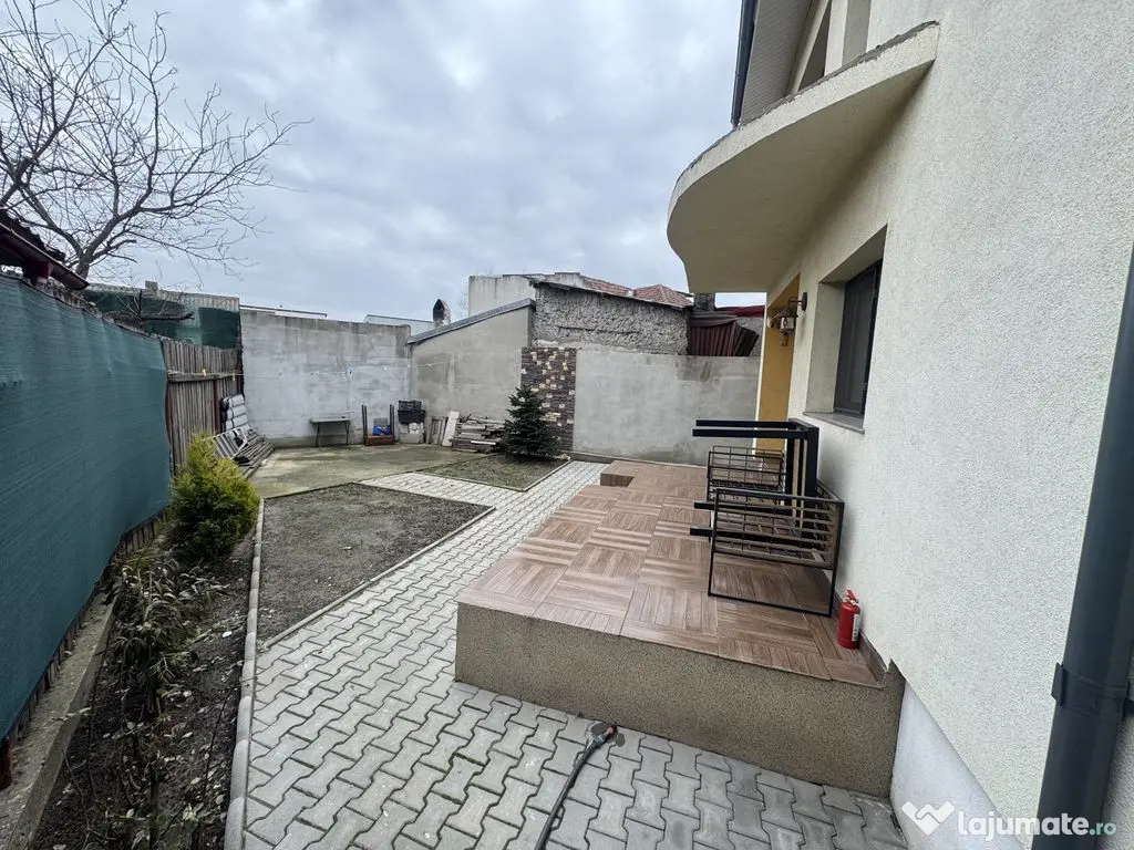 Casă / Vilă deosebită zona Medeea – oportunitate exc...