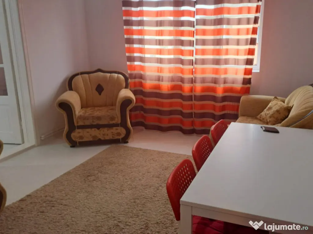 Apartament 2 camere, 42 mp, zona Hotvon
