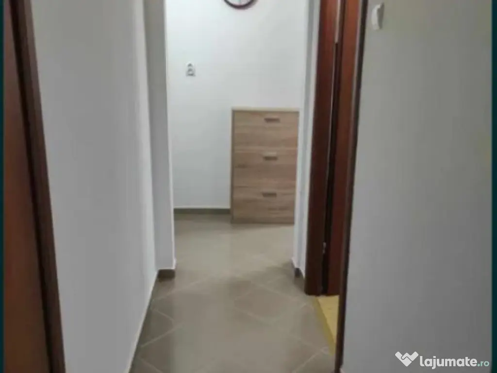 Apartament spatios 3 camere Astra 