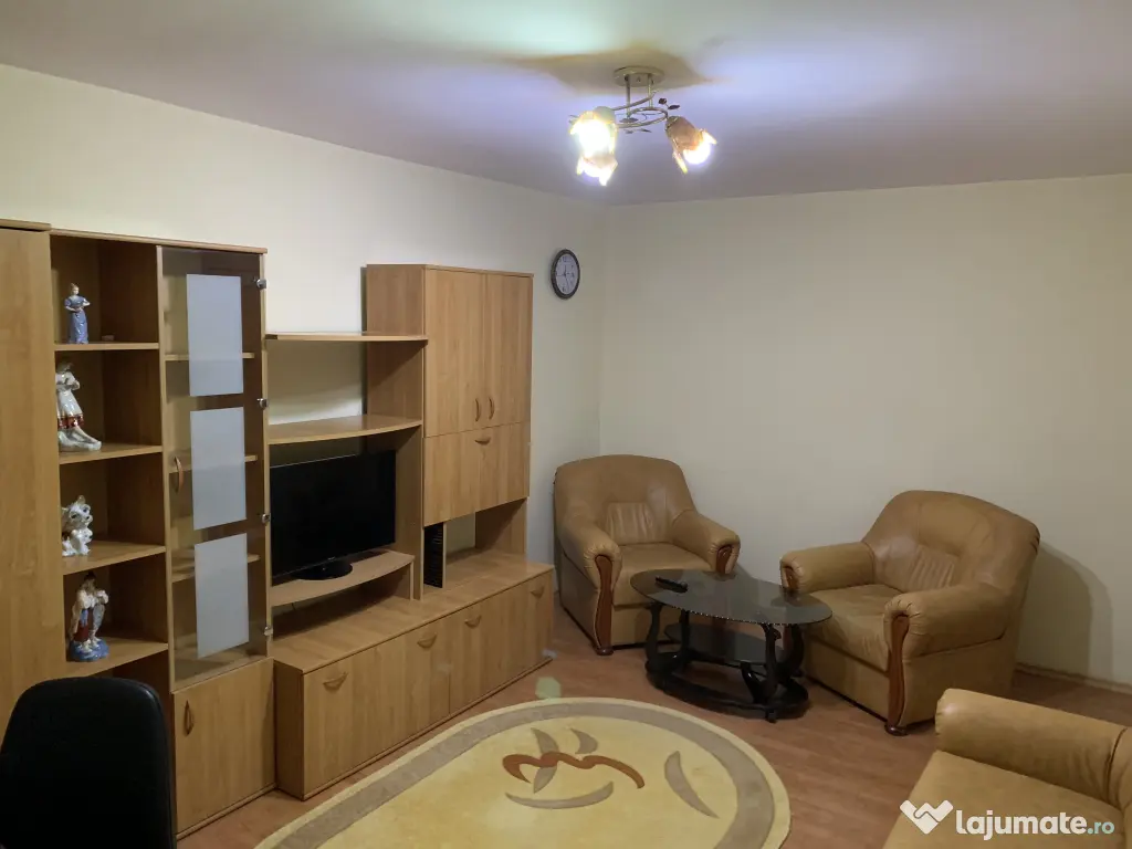 Apartament 2 camere de închiriat 