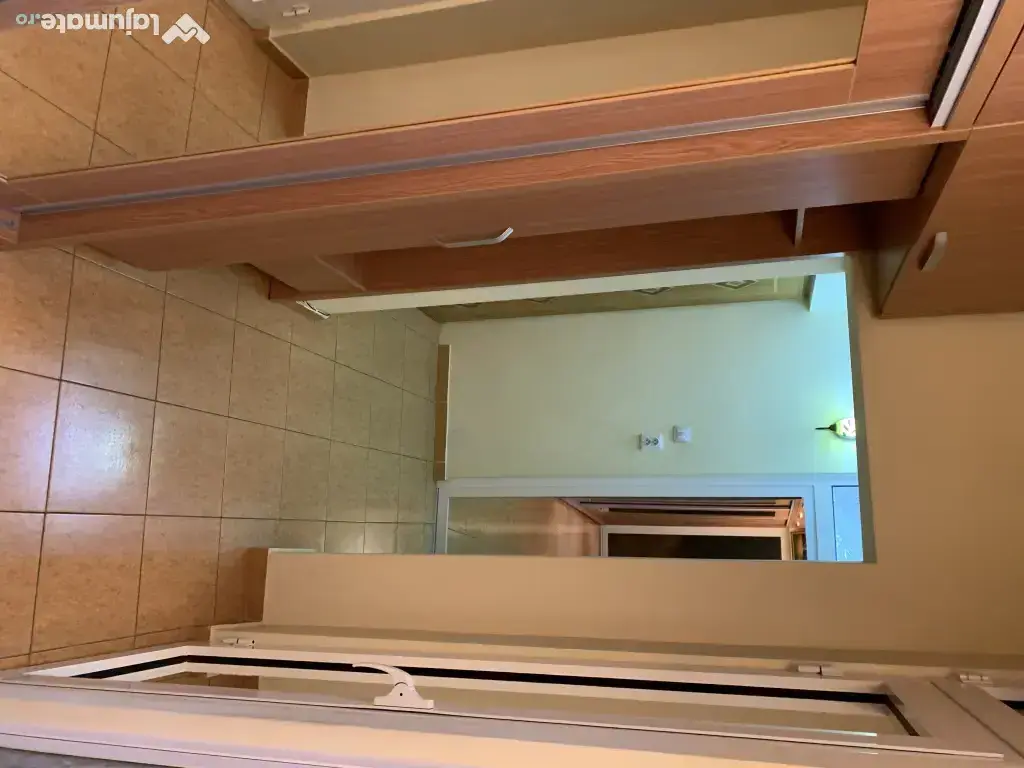 Apartament 2 camere de închiriat 