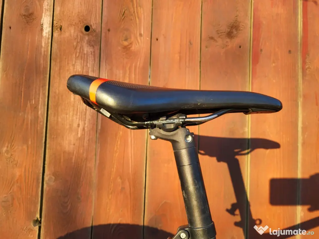 Bicicleta electrica MERIDA eBIG.NINE LIMITED, suspensie fata 