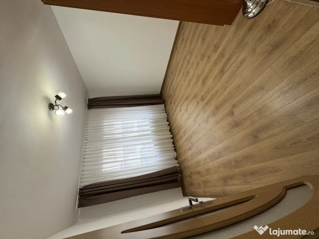 Vând garsonieră în Tudor 