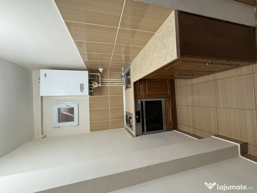 Vând garsonieră în Tudor 