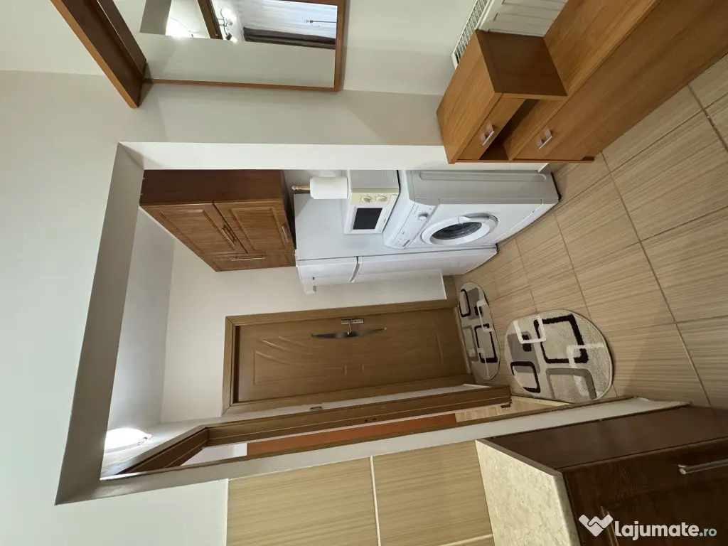 Vând garsonieră în Tudor 
