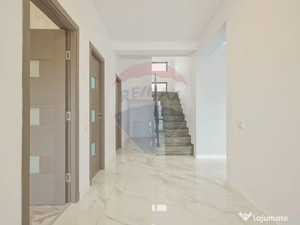 Casă / Vilă cu 5 camere de vânzare în zona Bunloc 